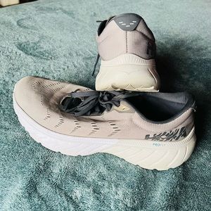 Hoka one Mach 2 men’s shoes